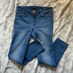 A&F Signature Collection Super Skinny Ankle Jean Raw Hem Size 25